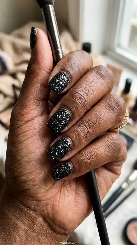 Black Glitter Bomb