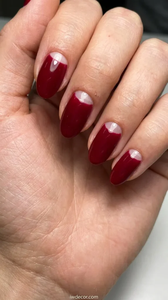 Elegant Half-Moon Crimson