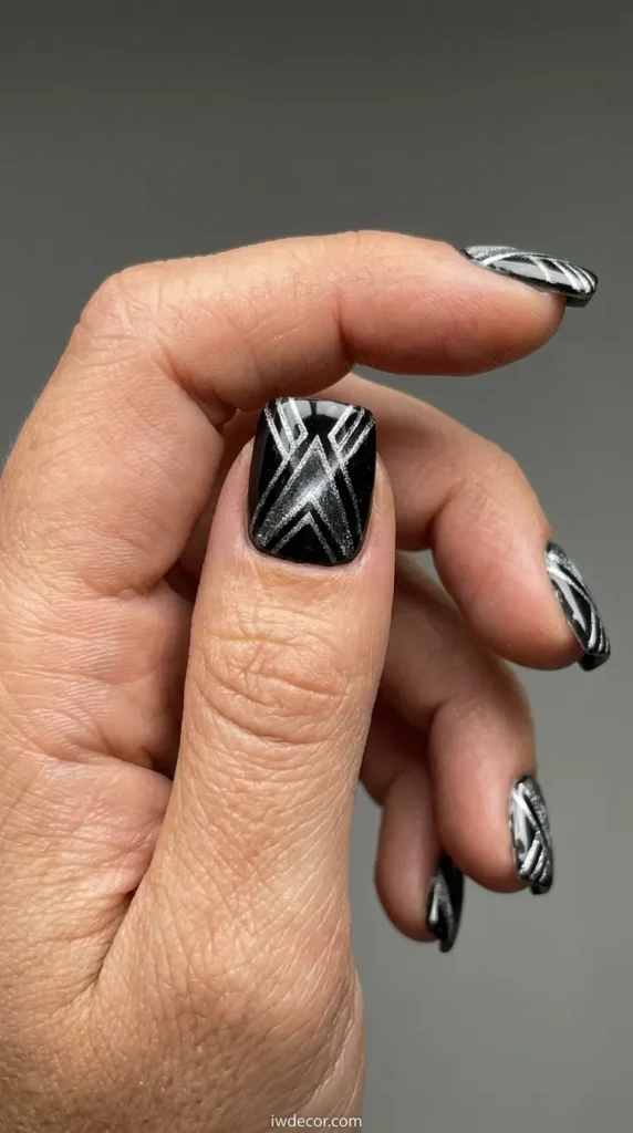 Geometric Cat Eye Patterns