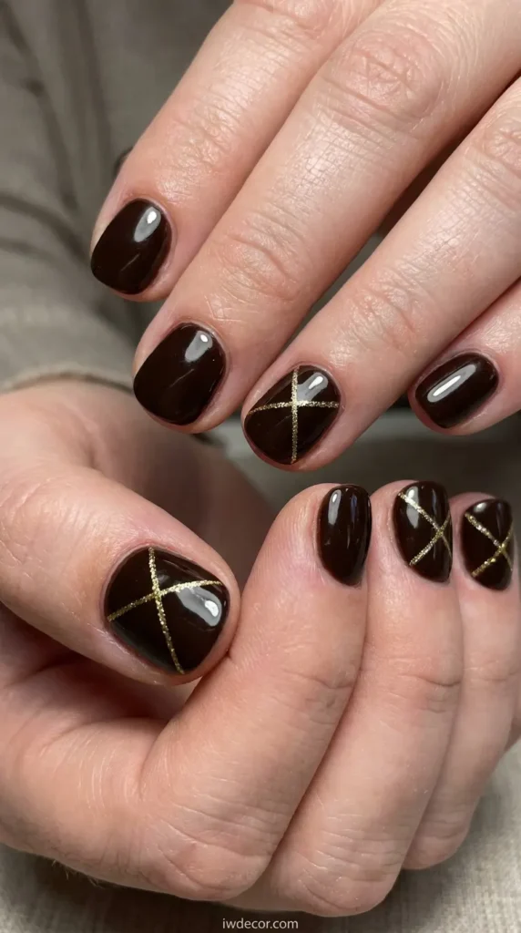 Gilded Crisscross Detail