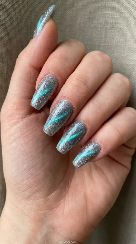 Glitter Cat Eye