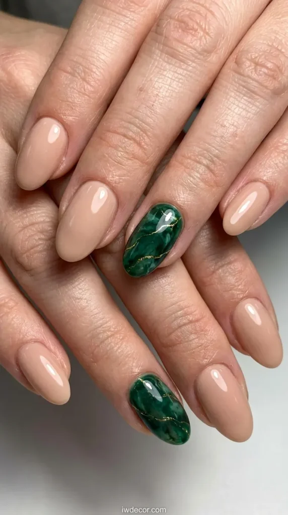 Verdant Marble & Gold Lines