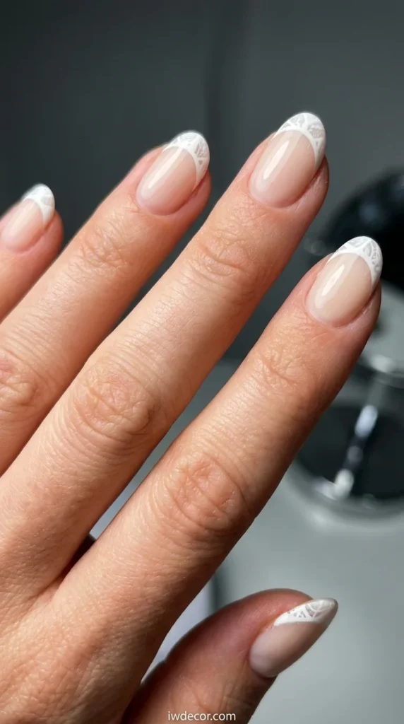 White "Winter Lace" Tips